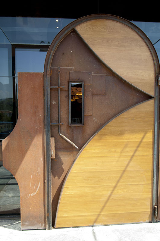 PUERTA DE ACERO CORTEN Y MADERA
